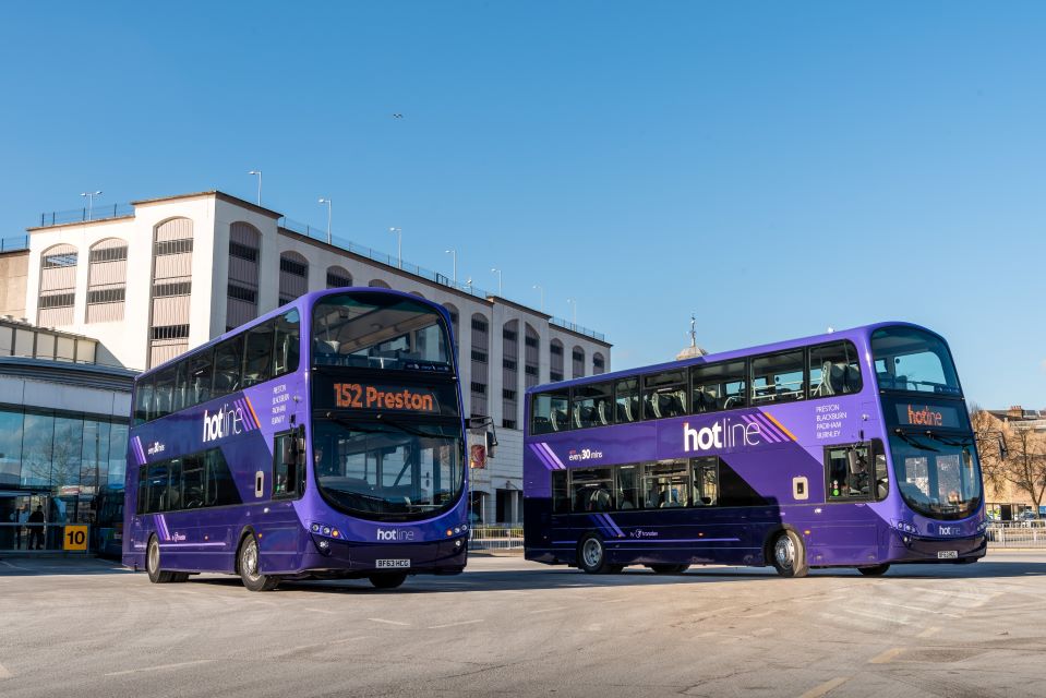 td-hotline-buses-at-blackburn-bus-station